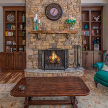 living room/fireplacd