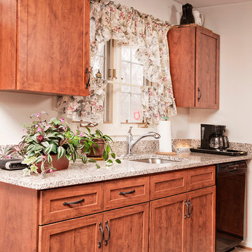 Vibrant Laminate Kitchen from Centreville, VA