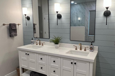 Beach style bathroom photo in Phoenix