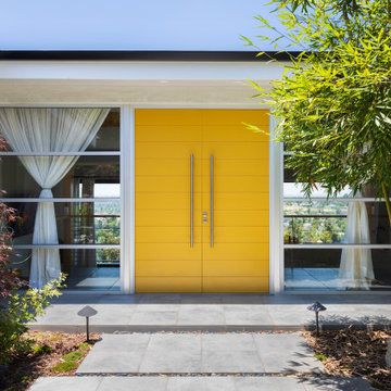 Modern Minimalist Home Featuring Japanese Styling in Tustin Hills