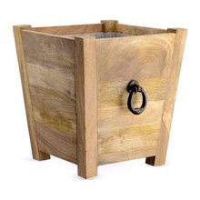 Guest Picks: Wooden Planters for Outdoors