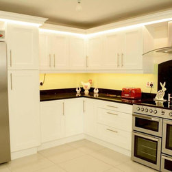 Shaker Painted White - Kitchen Products