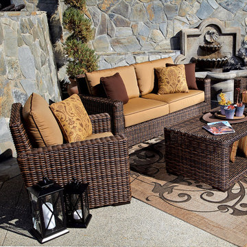 Outdoor Wicker Furniture (5-Piece Seating)