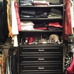 Black traditional wood closets - Products