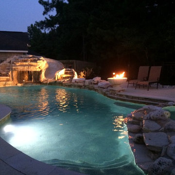 Freeform Travertine Pool with Negative Edge