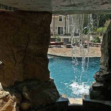 Spa Inside Pool Grotto (Long Island/NY):