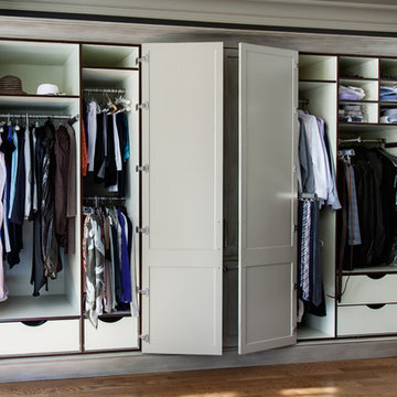 Giovanni Armoire