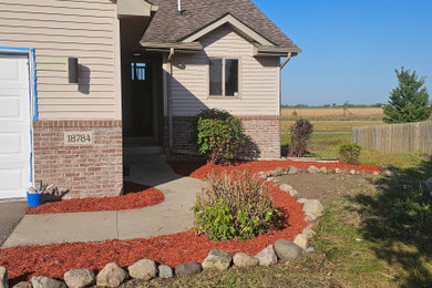 Inspiration for a landscaping in Minneapolis.