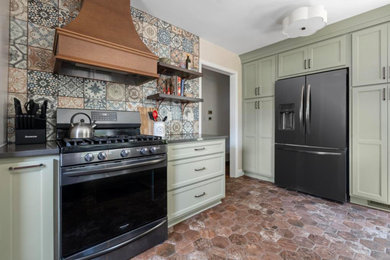 Eclectic home design photo in Detroit