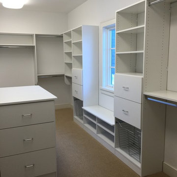 Custom Closet with Peninsula in Hinsdale IL