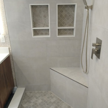 Shower With Double Niches
