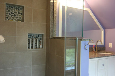 Inspiration for a contemporary bathroom remodel in Burlington