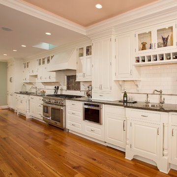 Old Town Alexandria: One-of-a-Kind Kitchen