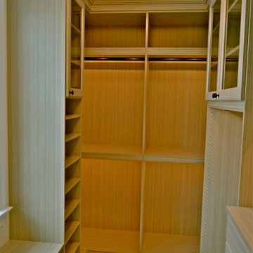 Master Closet_Gallery 2