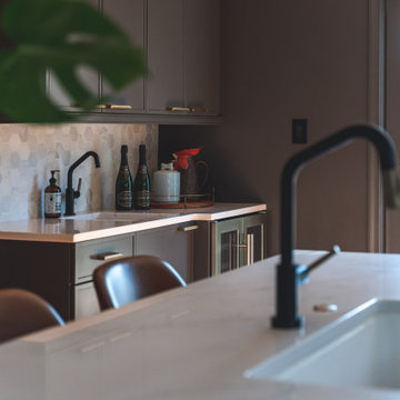 Dark Kitchen