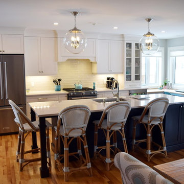 Transitional Kitchen in Ottawa, Ontario