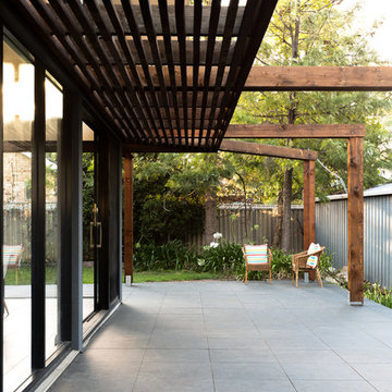 TRADITIONAL STONE VILLA TURNS OPEN CONTEMPORARY