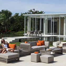 MAMAGREEN: Yuyup Bistro Table - Outdoor Dining Sets