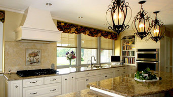 Sunny Traditional Kitchen