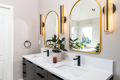 Bathroom photo in Other
