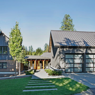 Crystal Lake Residence