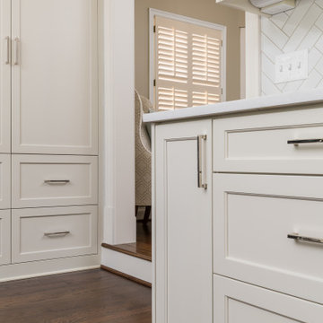 Transitional Cottage Kitchen - Atlanta