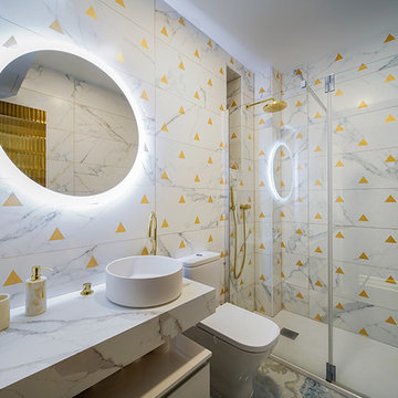 De piso viejo a divertida casa de diseño en Madrid Río.