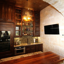 Family Room Wet Bar - Pendant Lighting