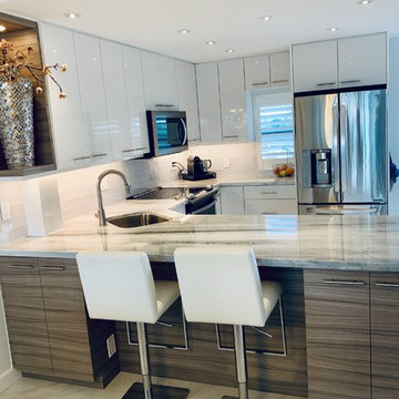 Modern Intracoastal Kitchen