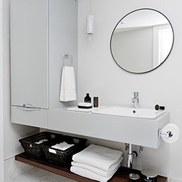 Ravina, Bathrooms