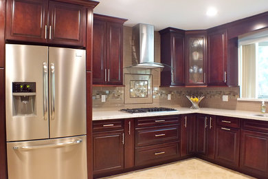 Inspiration for a timeless kitchen remodel in Los Angeles