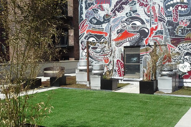 Design ideas for a traditional landscaping in New York.
