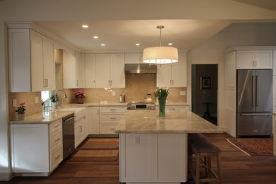 Design ideas for a transitional kitchen in Sacramento.