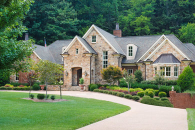 Inspiration for a timeless exterior home remodel in Nashville