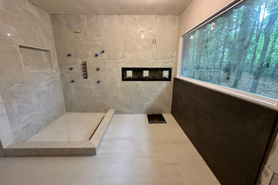 Bathroom - mid-sized modern master bathroom idea in Atlanta