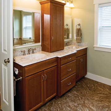 The Sassafras Plan #814: Master Bathroom