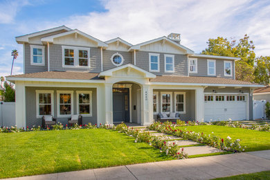 Example of an exterior home design in Los Angeles
