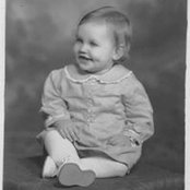 Sandee Modica's photo