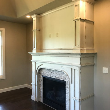 Shabby-Chic fireplace mantel