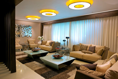 Contemporary living room in Chennai.