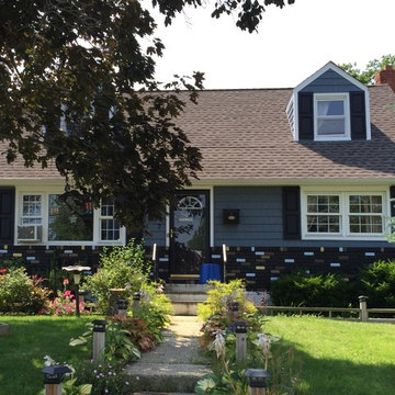 Copiague Siding - Harbor Blue Shakes