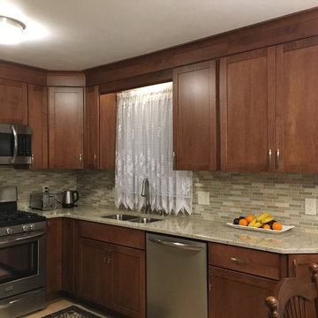 Medallion Maple Amaretto