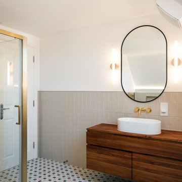 Seymour Road Loft Conversion – Ensuite with Freestanding Bath