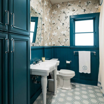Charming Historical Hall Bathroom Remodel in Dallas, TX