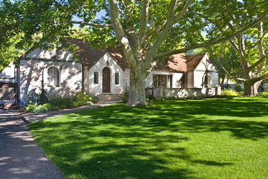 Inspiration for a cottage exterior home remodel in Salt Lake City