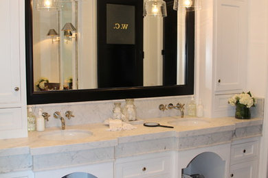 Example of a mountain style bathroom design in Orange County