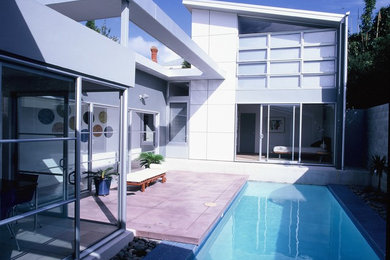 Inspiration for a contemporary home design remodel in Auckland