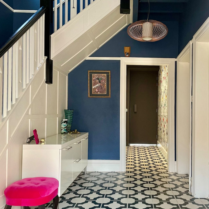 75 Beautiful Contemporary Hallway Ideas and Designs - May 2024 | Houzz UK
