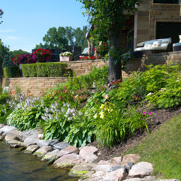 Flower garden bed