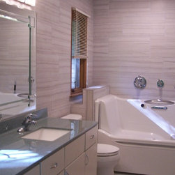 Showers and Bathtubs with backsplash - Products